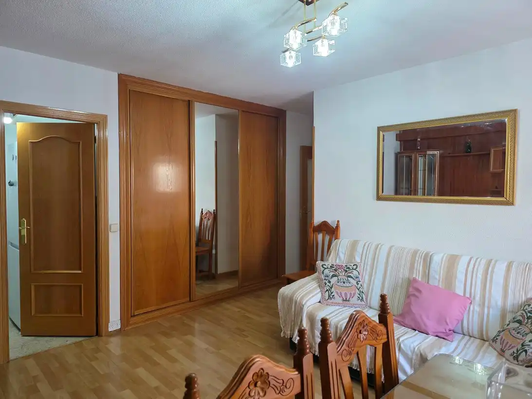Bedroom of Flat for rent in Madrid  with Heating, Terrace and Furnished
