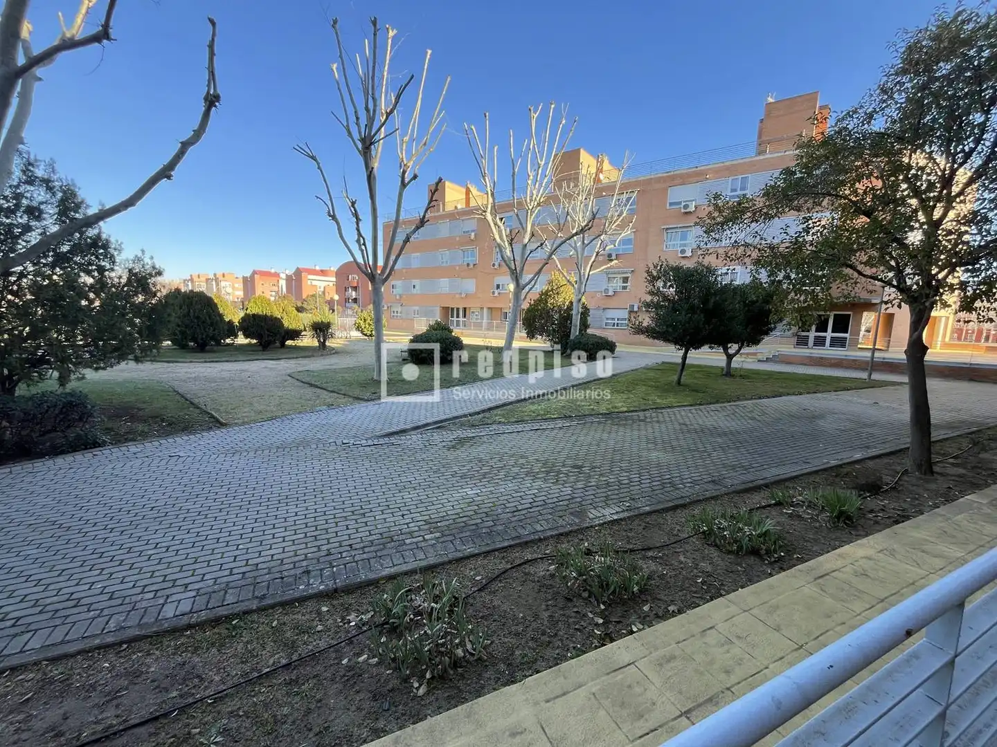 Vista exterior de Piso en venta en Madrid con Aire acondicionado, Calefacción y Jardín privado