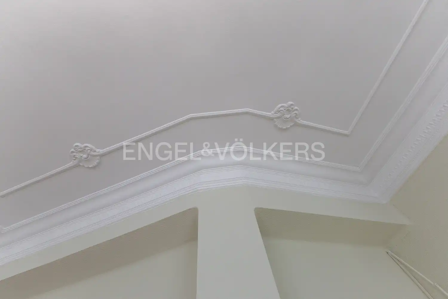 Flat for rent in Valencia  with Air Conditioner, Heating and Furnished