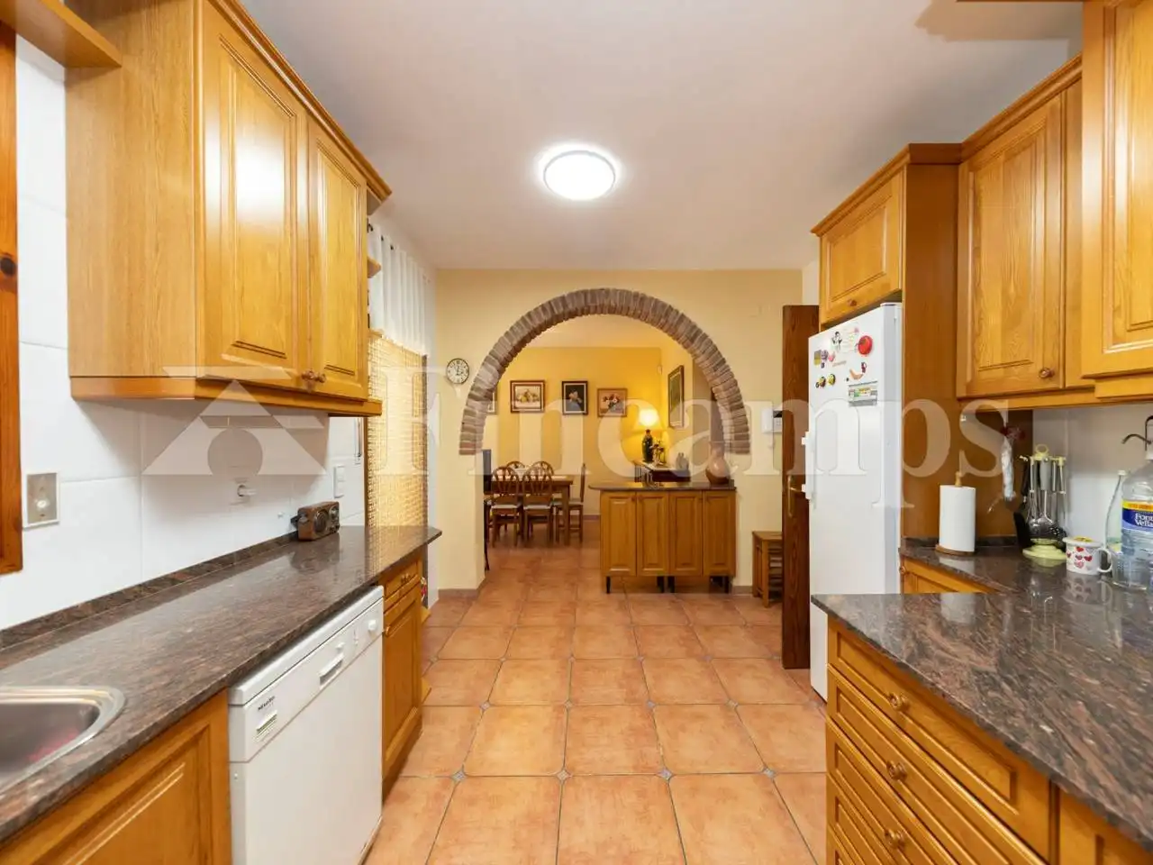 Küche von Haus oder Chalet zum Verkauf in Cerdanyola del Vallès mit Klimaanlage, Heizung und Privatgarten