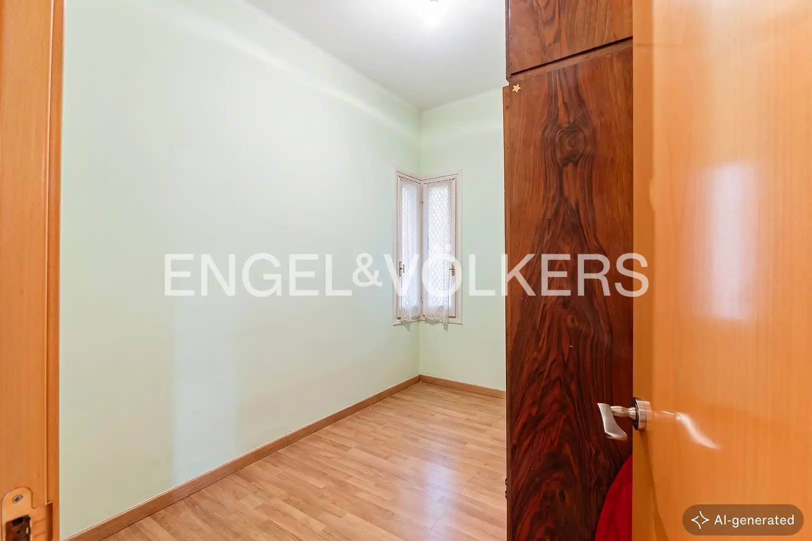 Flat for sale in Barcelona  with Heating and Parquet flooring