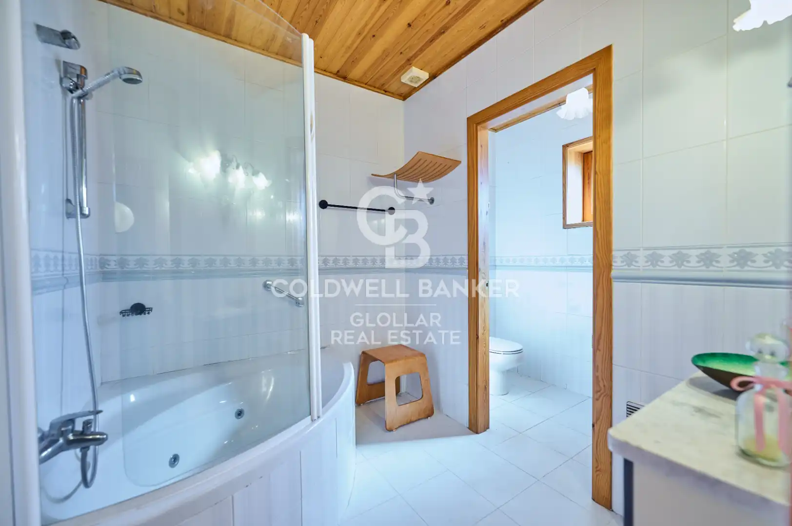 Bany de Casa o xalet en venda en Isòvol amb Calefacció, Jardí privat i Parquet