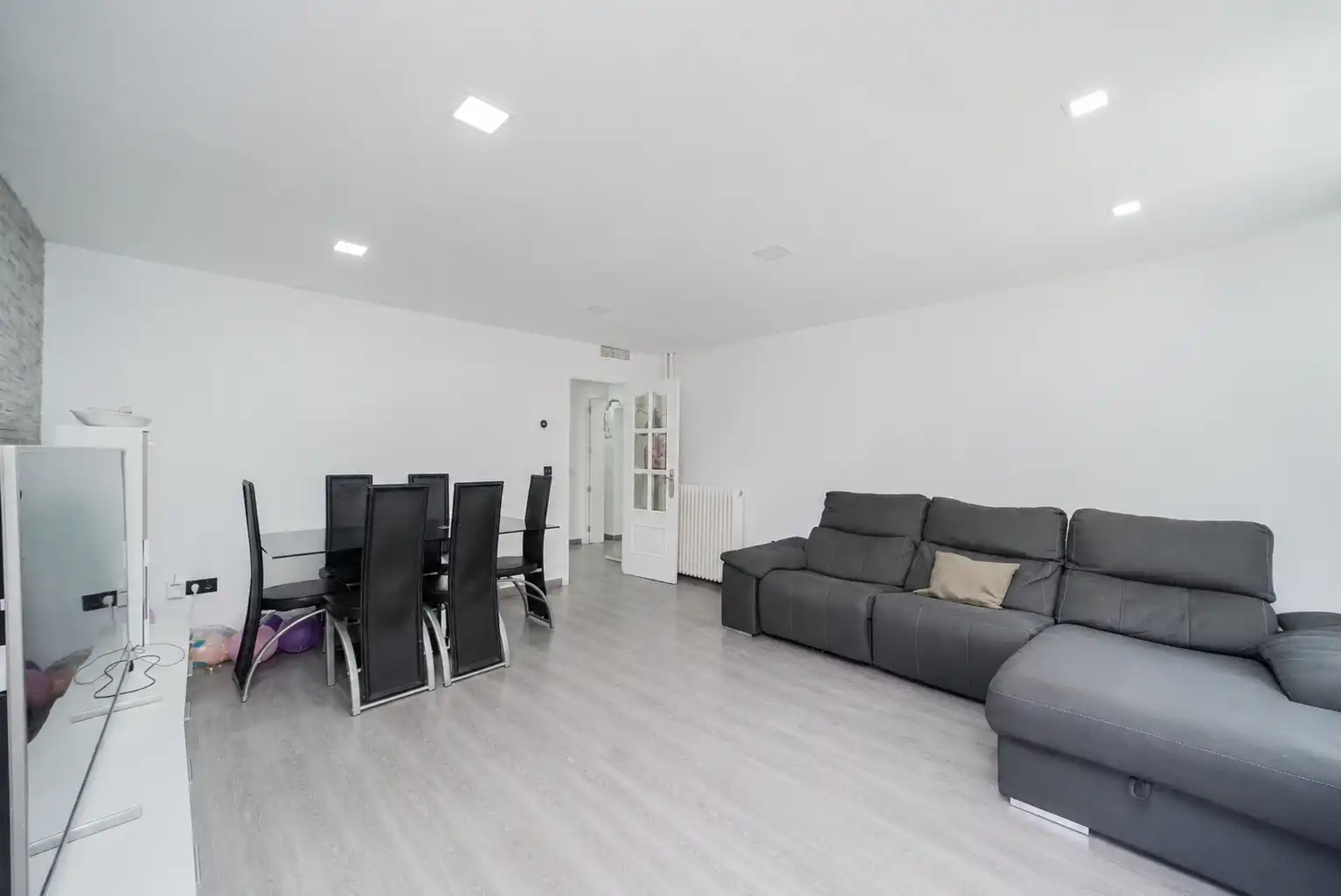 Piso con ascensor en venta en Avenida de la Onu, imagen 2