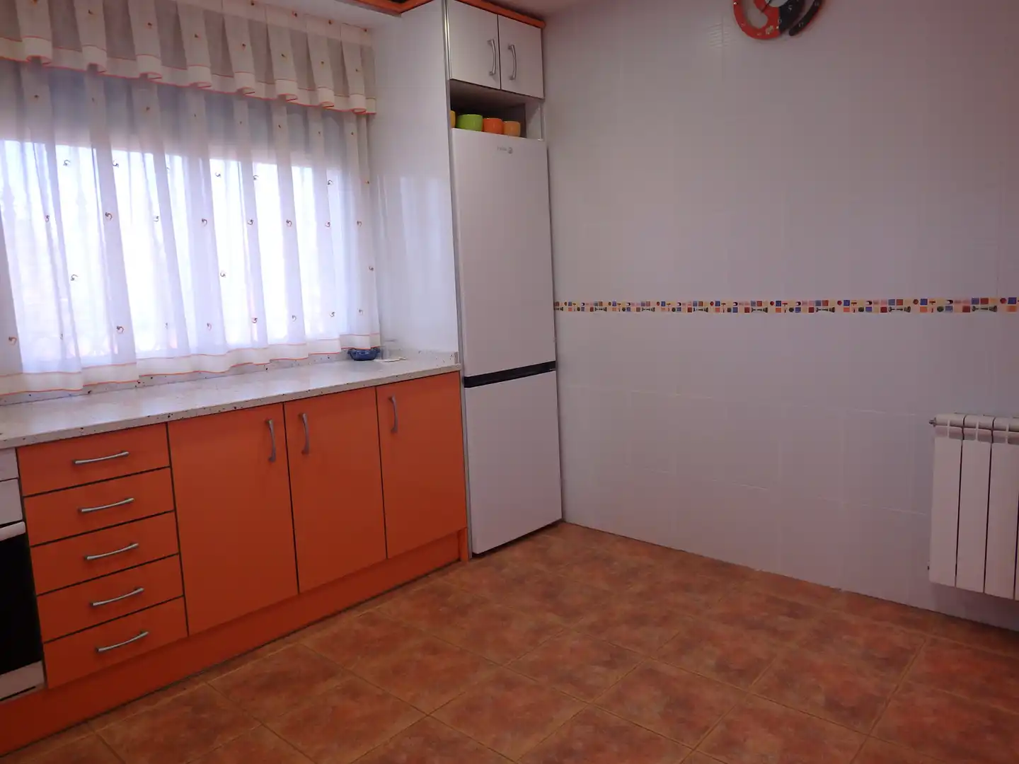 Cuina de Casa o xalet en venda en Méntrida amb Calefacció, Jardí privat i Terrassa