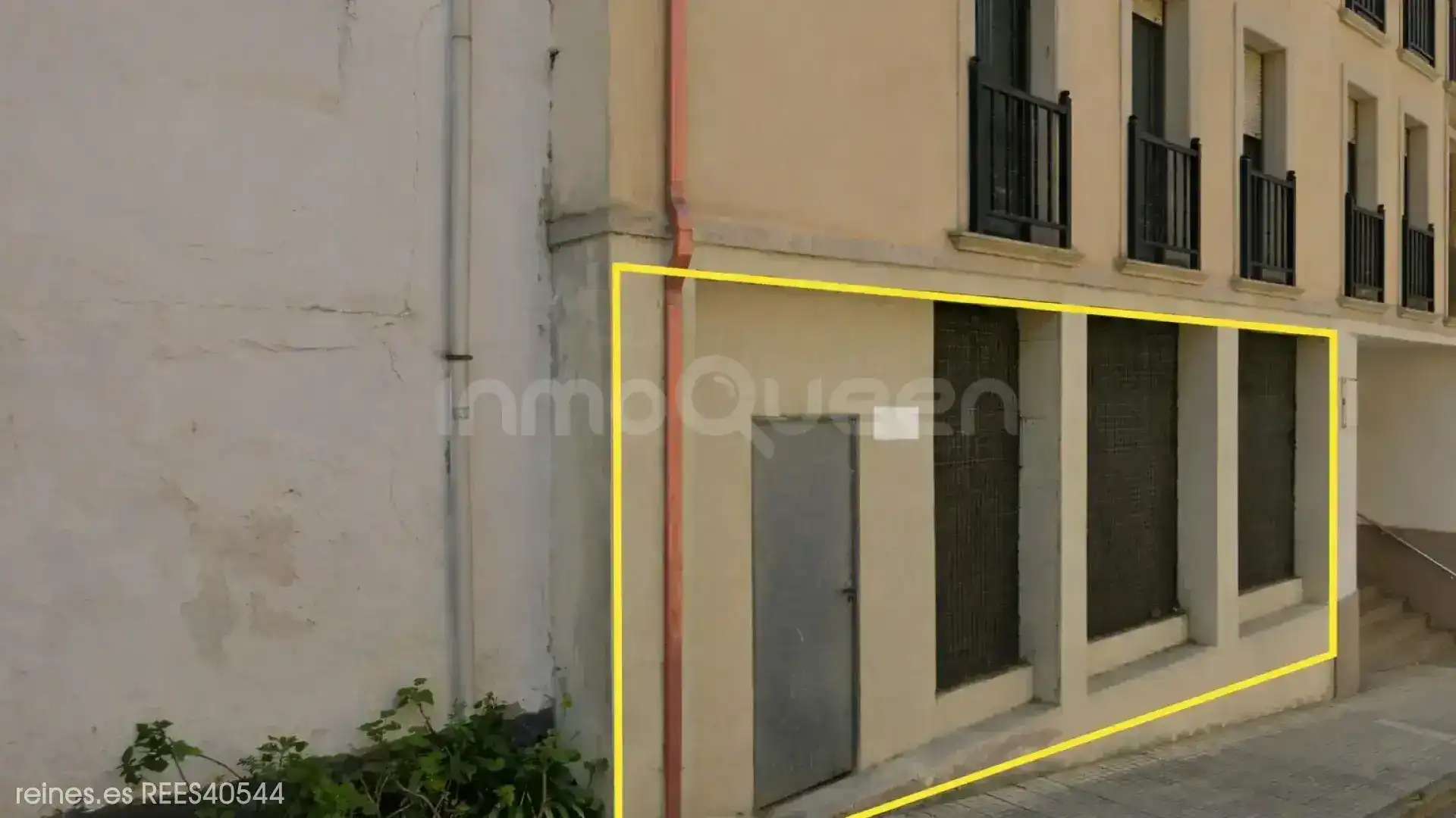 Vista exterior de Local en venta en Castropol