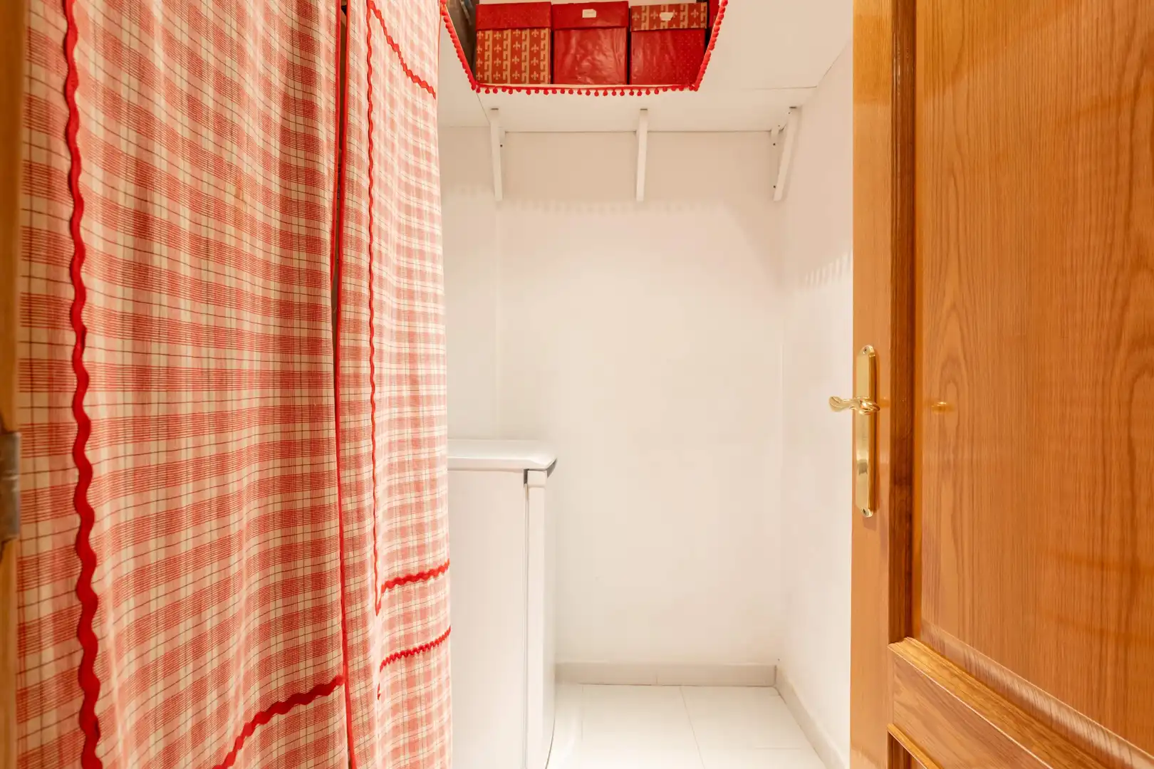 Bathroom of Duplexes for sale in Zaragoza  with Air Conditioner, Heating and Private garden