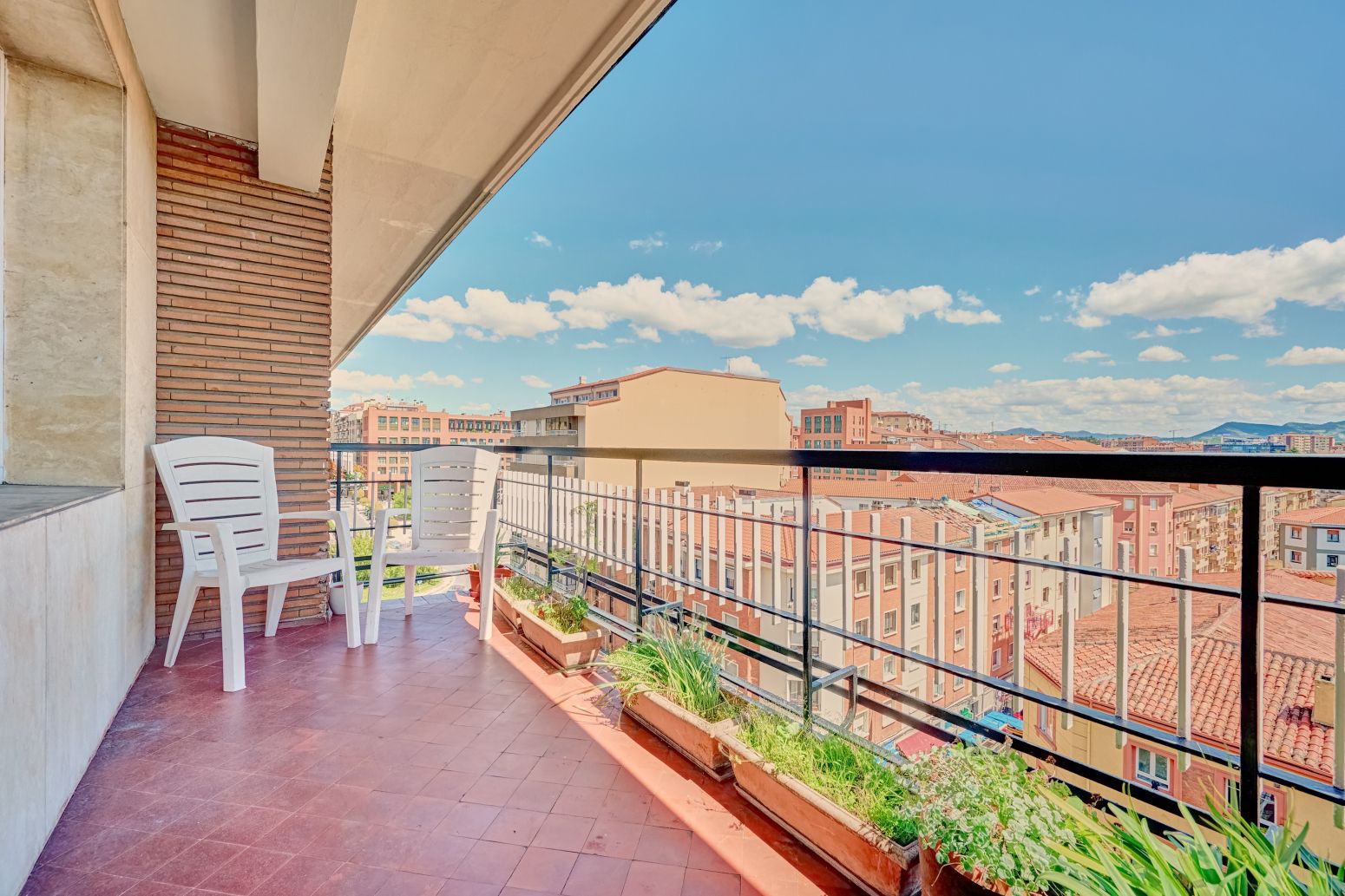 Terrassa de Pis en venda en  Pamplona / Iruña amb Calefacció, Parquet i Terrassa