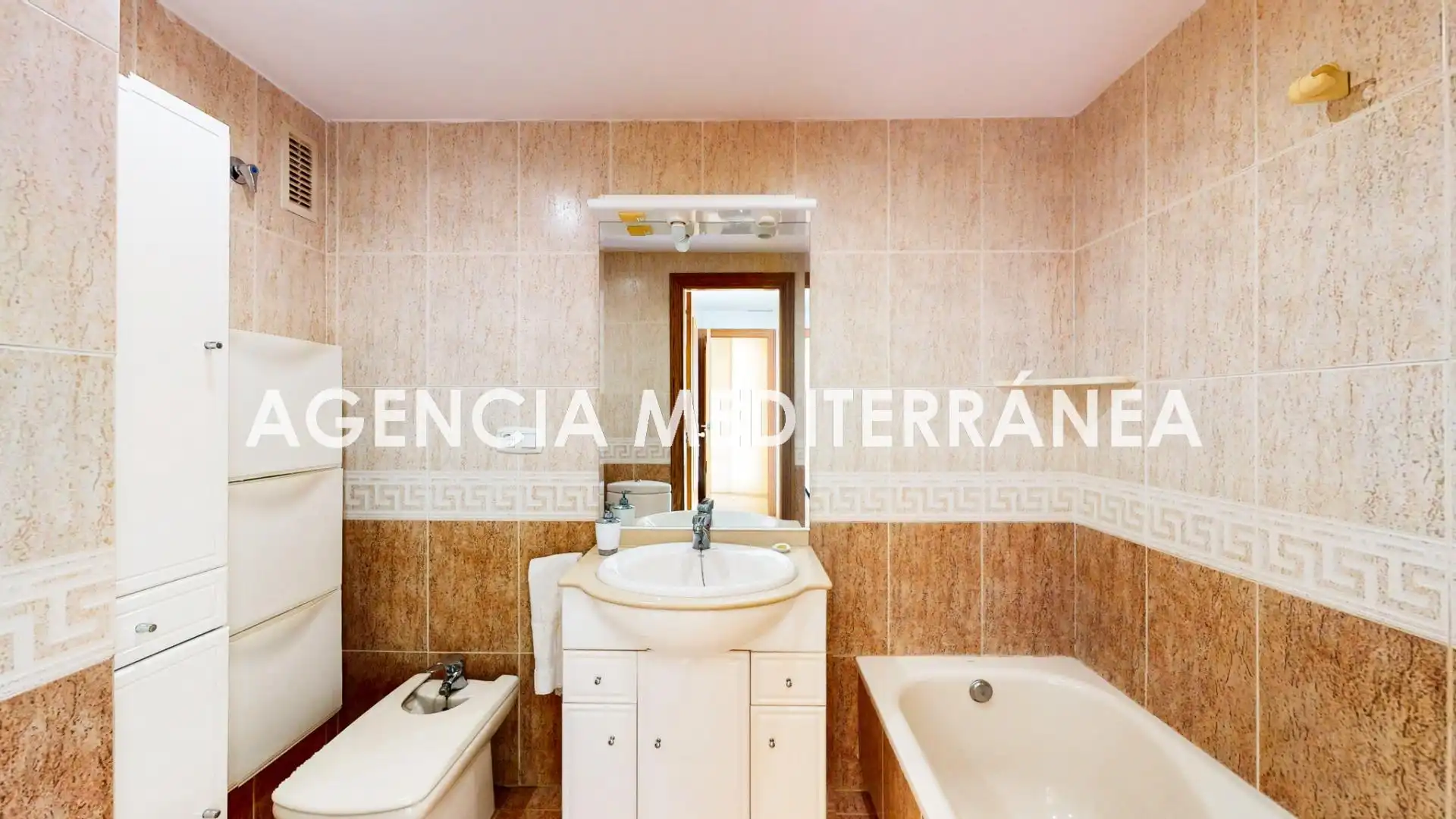 Baño de Piso en venta en Picassent con Aire acondicionado, Calefacción y Parquet