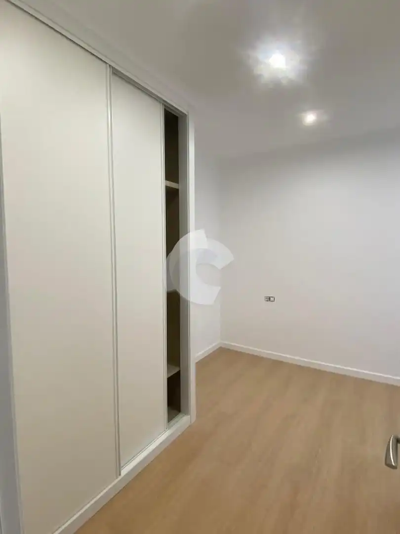 Habitación de Piso en venta en Ourense Capital  con Calefacción