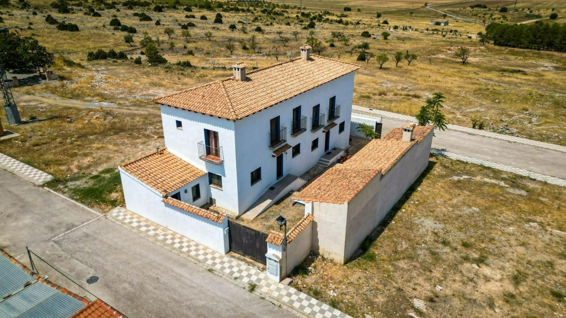 Vista exterior de Casa o xalet en venda en Villa de Ves amb Calefacció, Terrassa i Traster