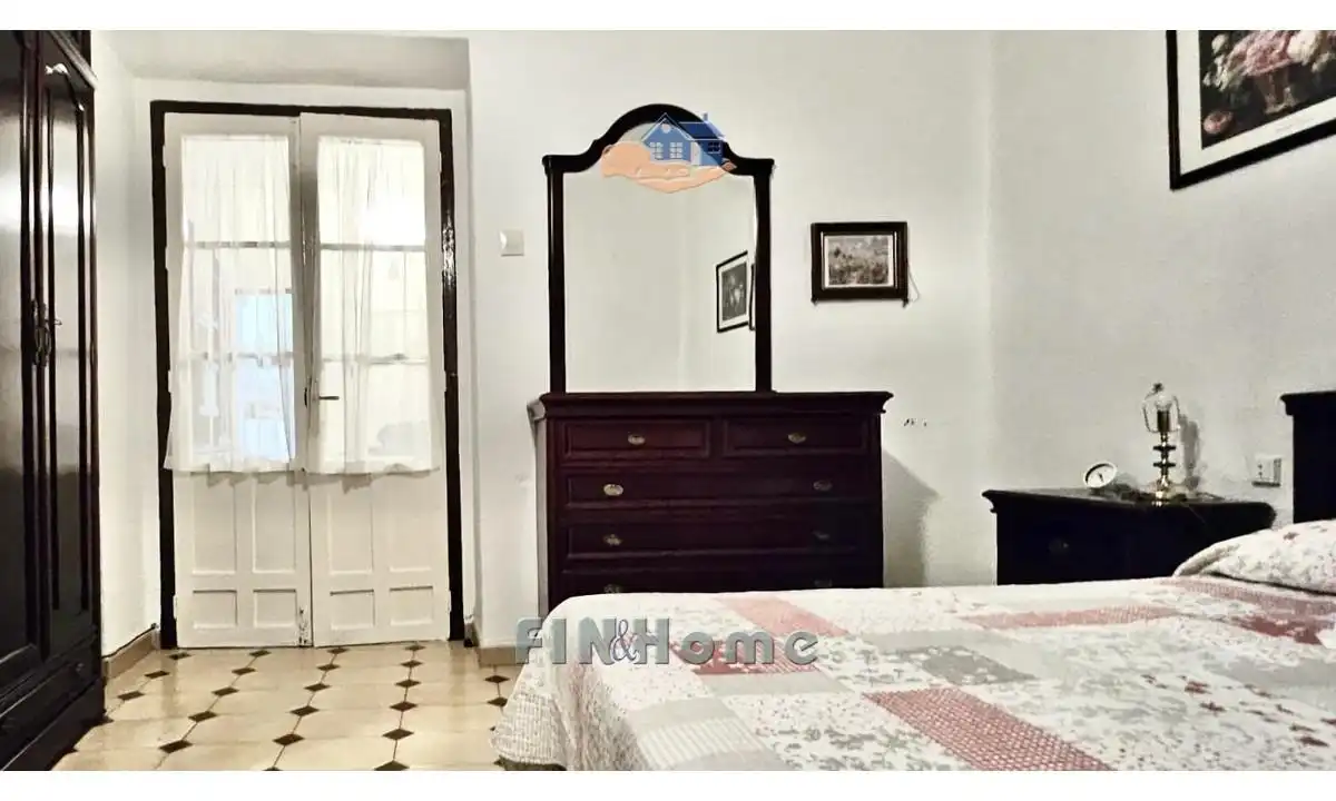Habitación de Piso de alquiler en Sevilla con Aire acondicionado, Calefacción y Trastero