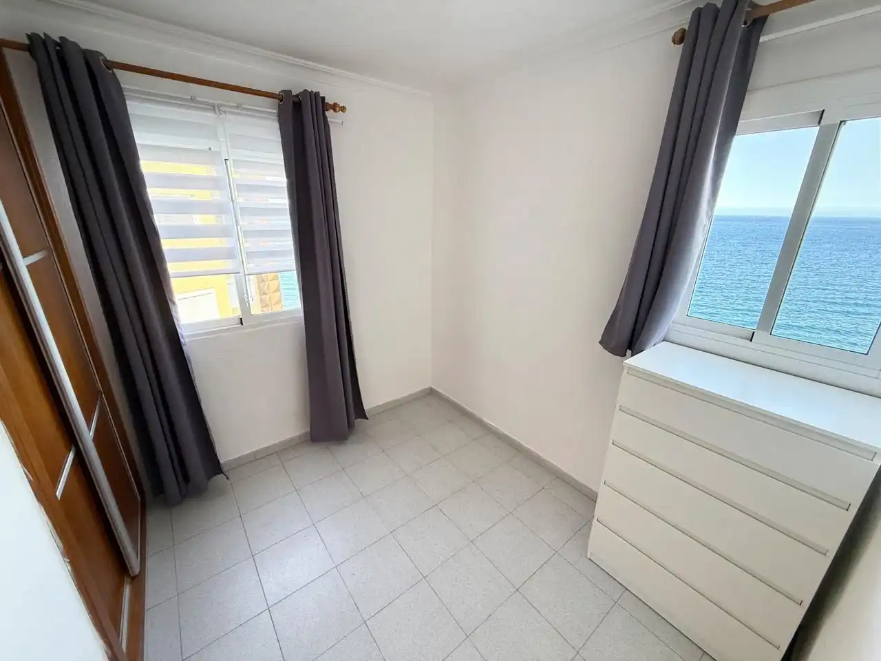 Dormitori de Apartament en venda en San Bartolomé de Tirajana amb Terrassa, Moblat i Piscina comunitària