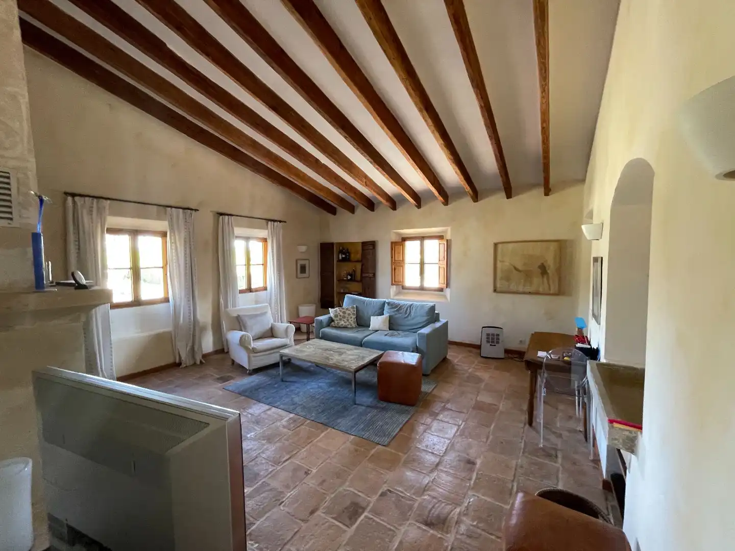 Wohnzimmer von Country house zum Verkauf in Pollença mit Klimaanlage, Heizung und Privatgarten