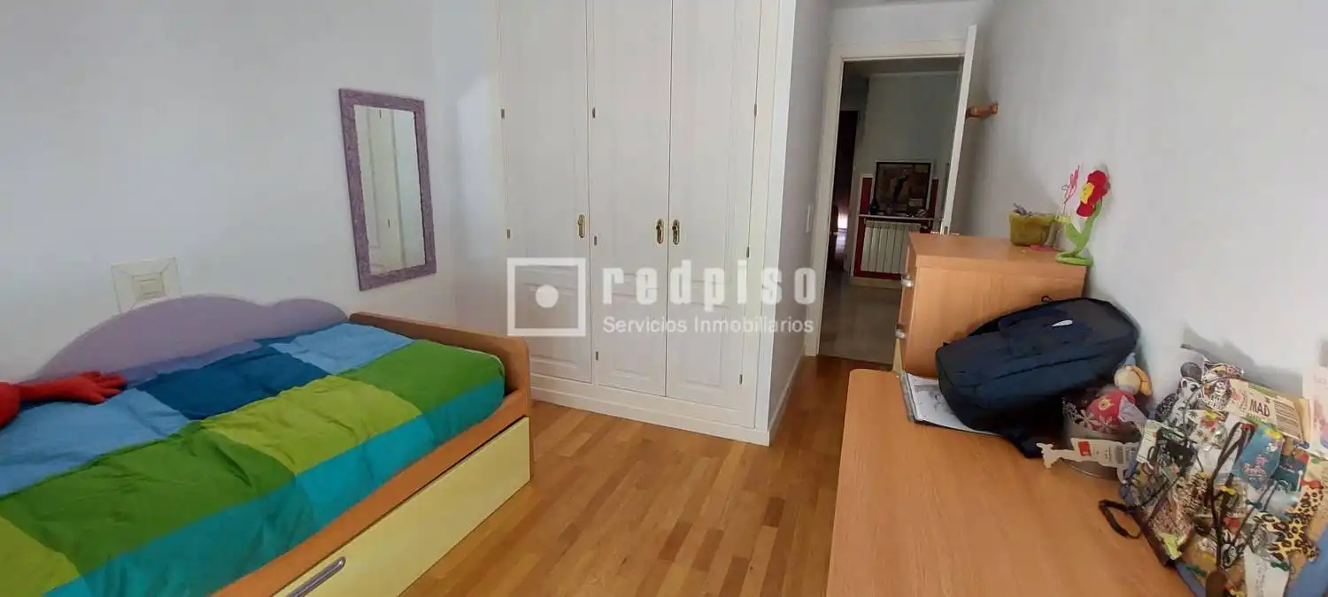 Bedroom of Houses for sale in Talavera de la Reina  with Air Conditioner, Heating and Private garden