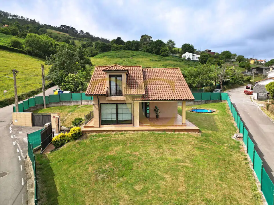 Vista exterior de Casa o chalet en venta en Gijón  con Calefacción, Jardín privado y Balcón