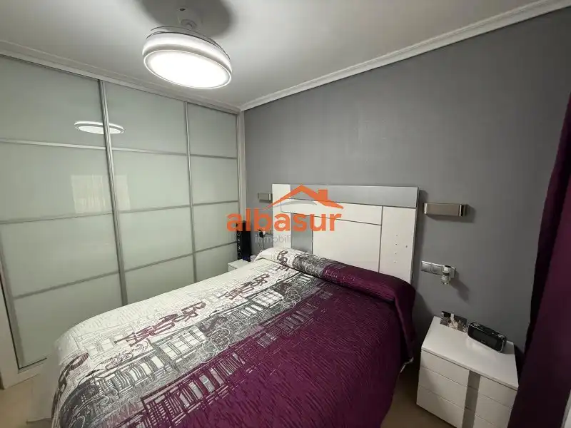 Bedroom of Flat for sale in Córdoba  with Air Conditioner, Terrace and Furnished