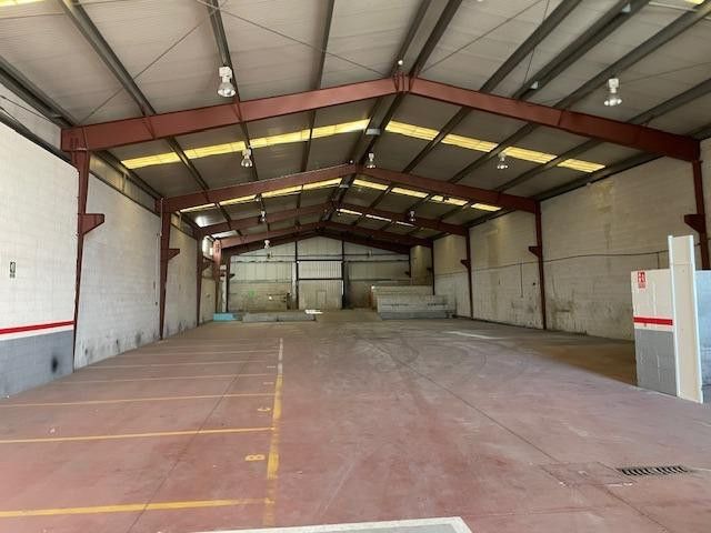 Nave industrial de alquiler en San Cibrao das Viñas