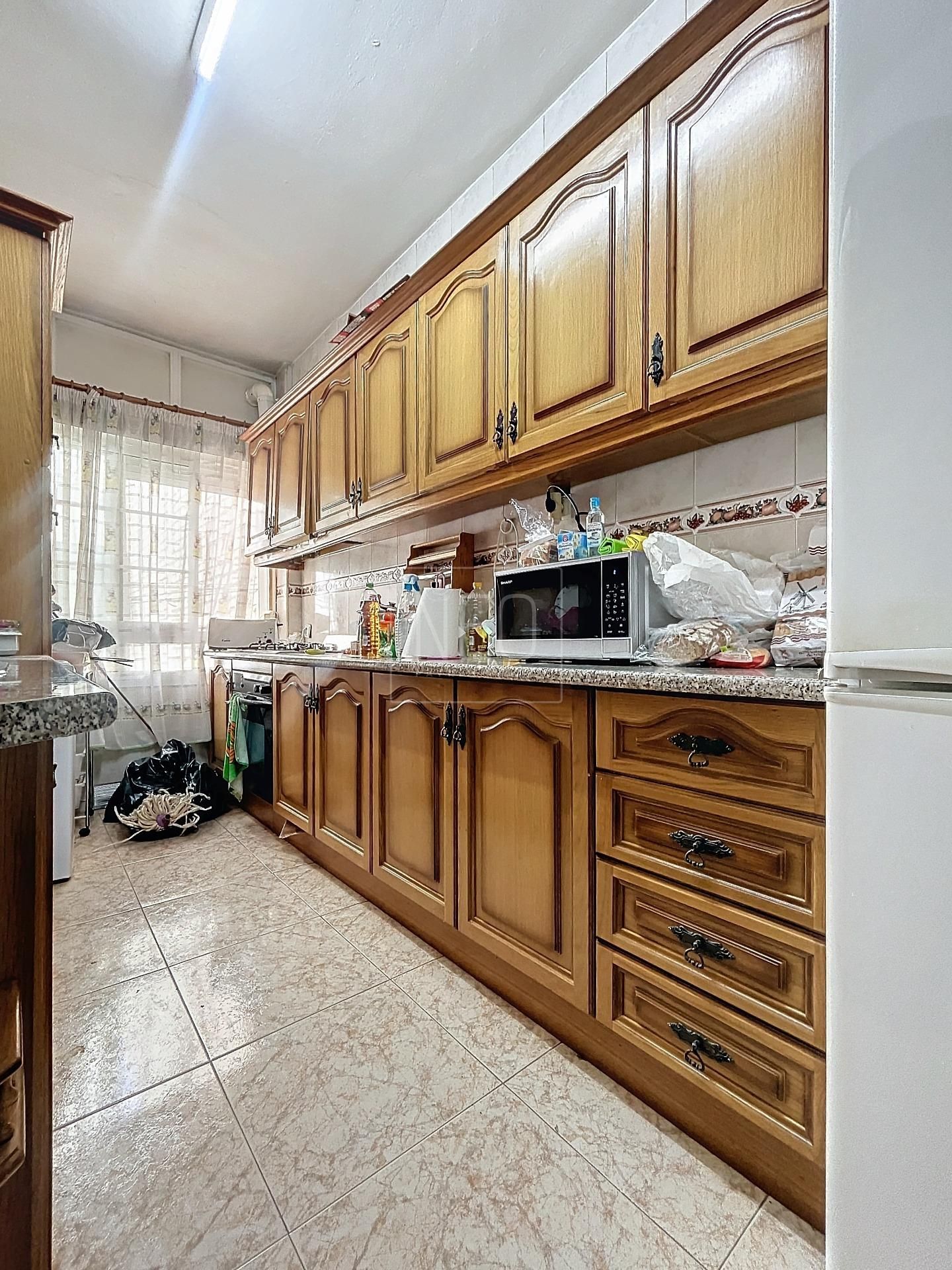Cocina de Piso en venta en  Granada Capital con Aire acondicionado y Balcón