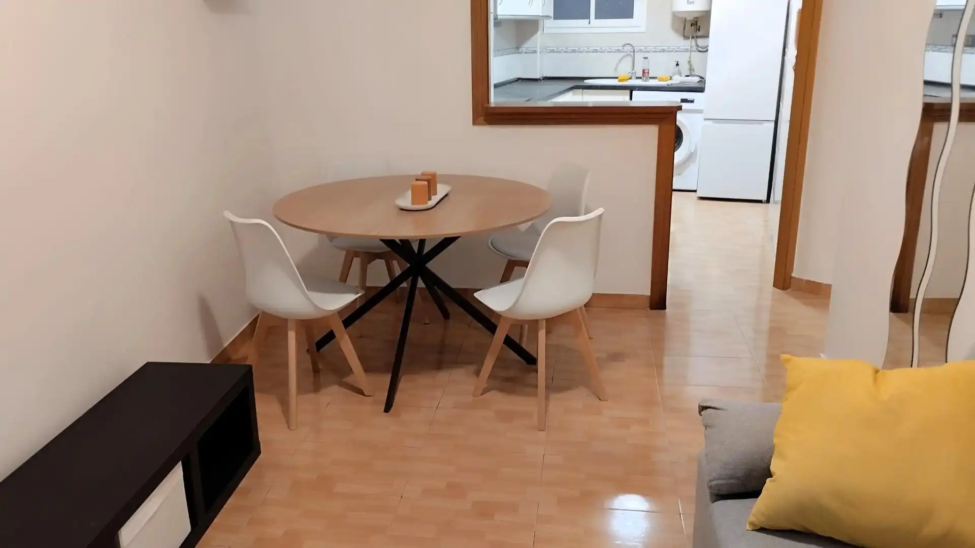 Piso de alquiler en La Constitución - Canaleta