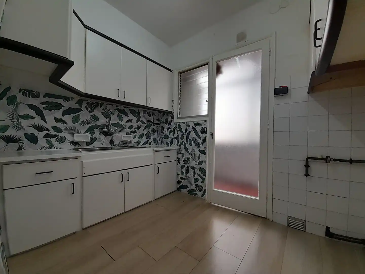 Cocina de Piso en venta en Olot con Calefacción, Trastero y Balcón