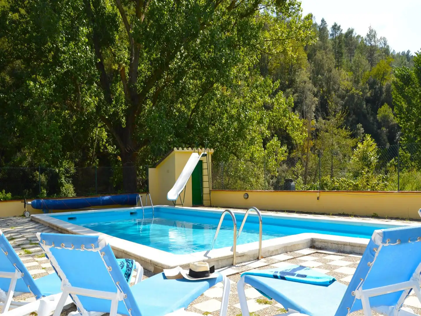 Piscina de Casa adosada en venda en Sant Llorenç de la Muga amb Jardí privat, Terrassa i Traster