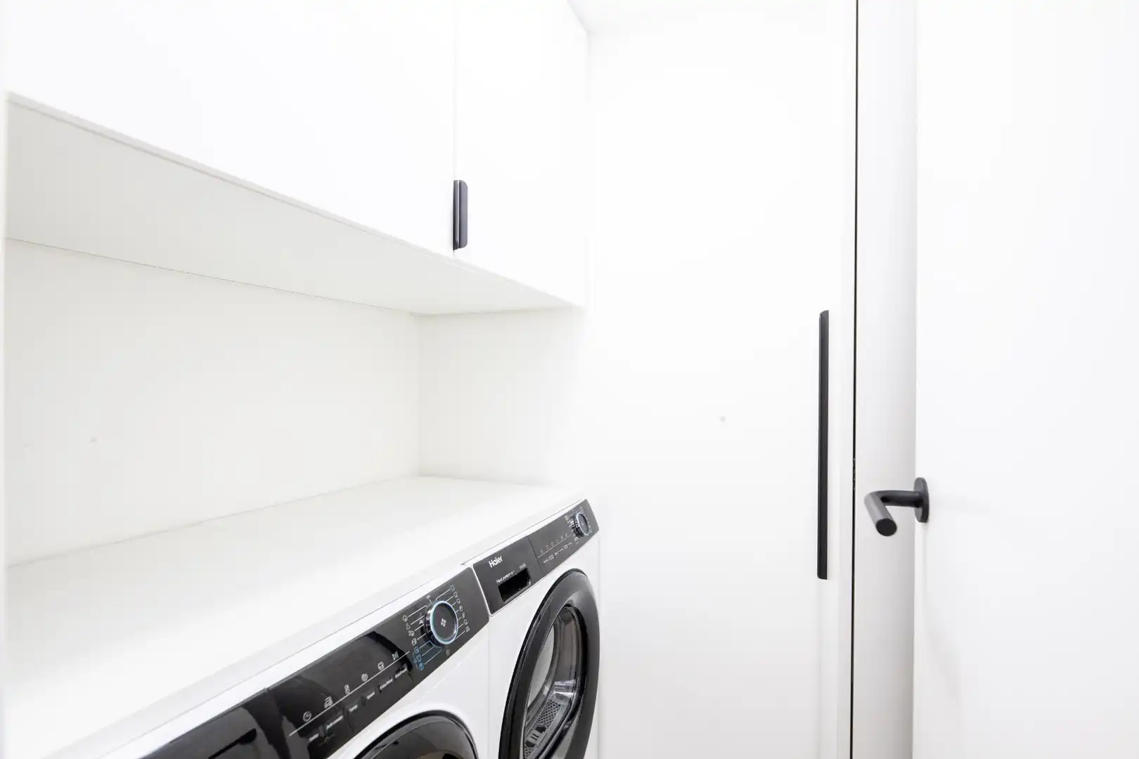 Habitación de Estudio de alquiler en Madrid con Amueblado y Alarma