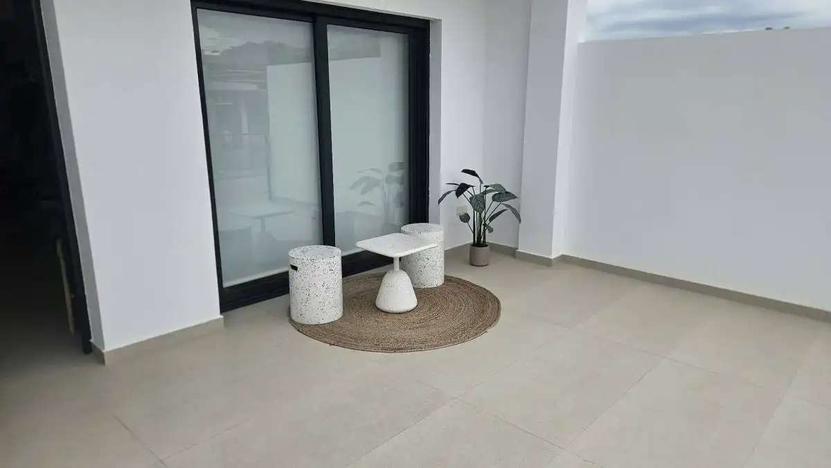 Terrasse von Einfamilien-Reihenhaus zur Miete in Rafal, Alicante