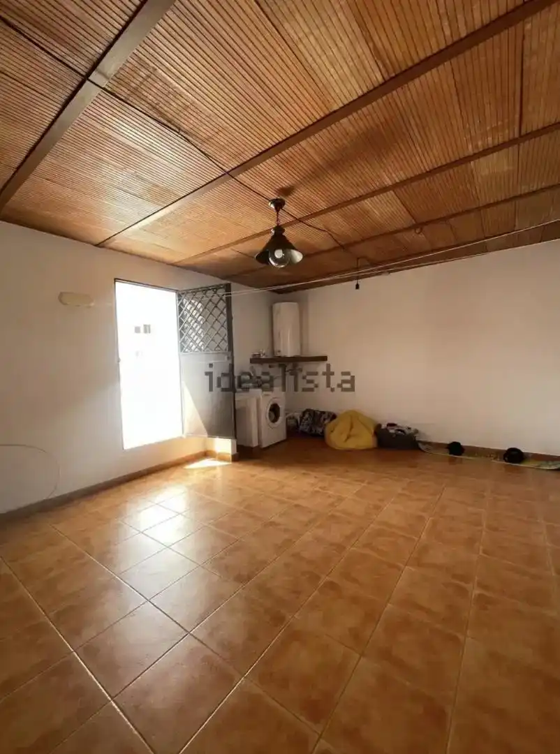 Dúplex per a compartir en Málaga amb Aire condicionat, Parquet i Traster