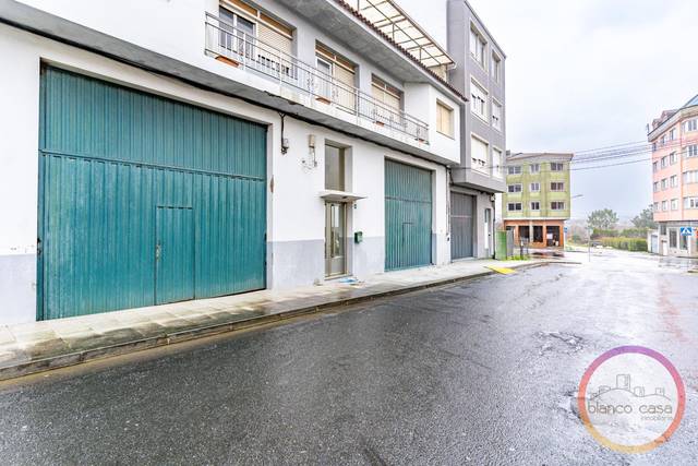 Local comercial en Alquiler en Carballo