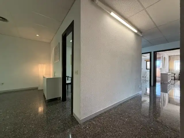 Oficina en venda en Castellón de la Plana / Castelló de la Plana amb Aire condicionat i Terrassa