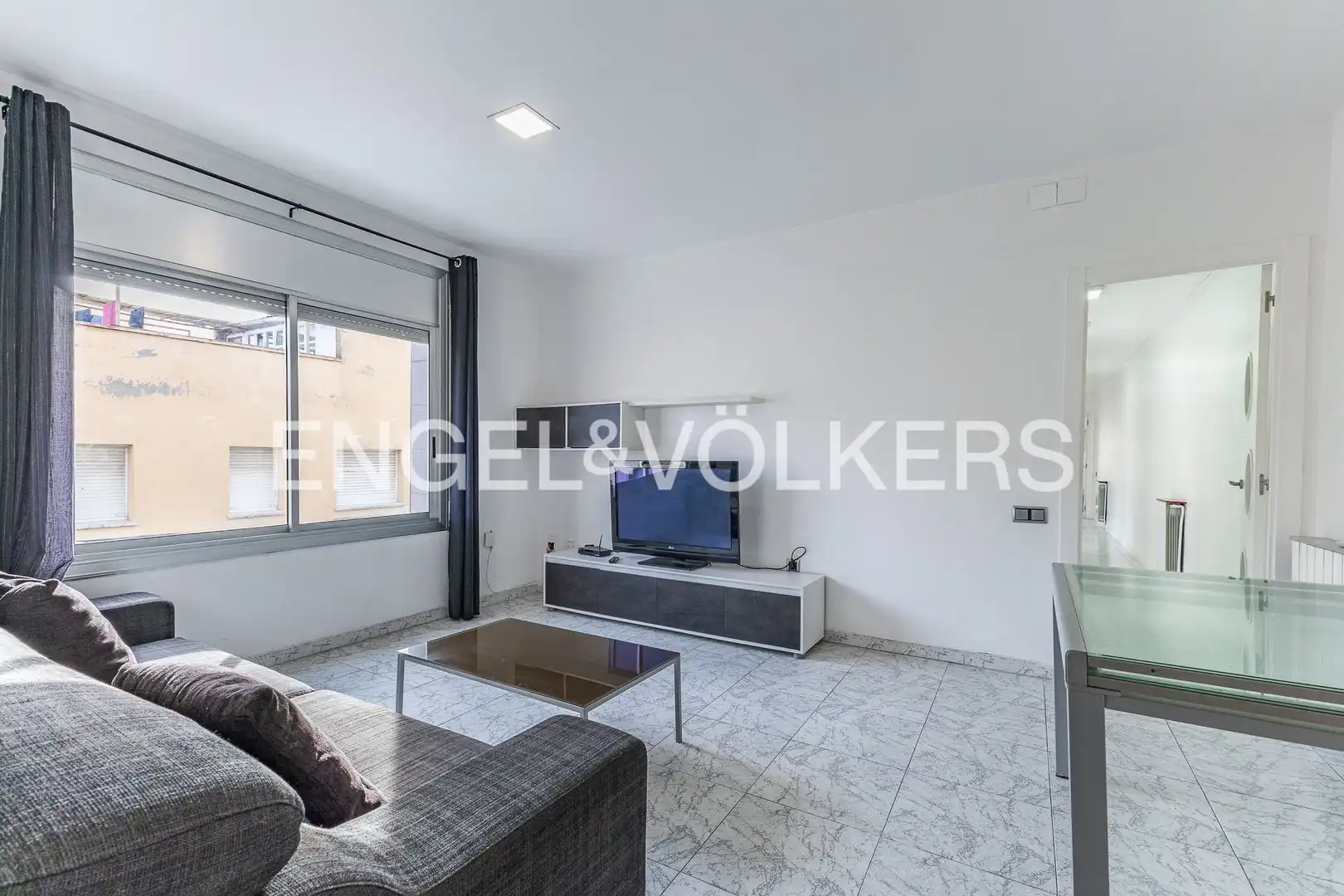 Sala d'estar de Casa adosada en venda en Terrassa amb Calefacció