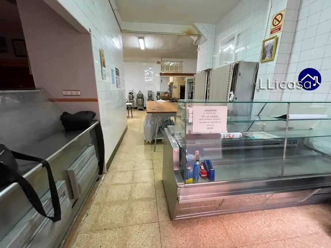 Kitchen of Commercial properties for sale in Pedralba