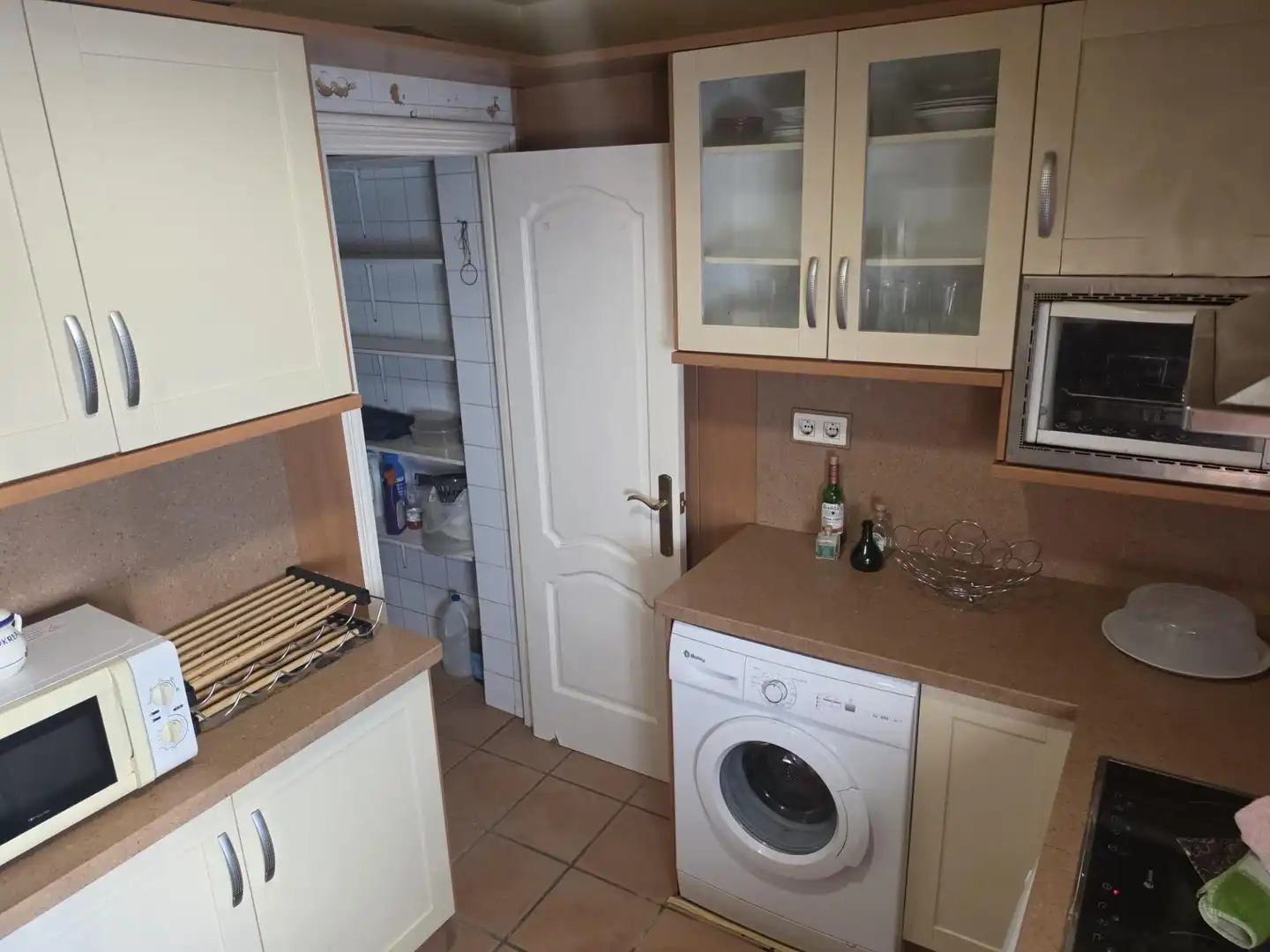 Küche von Wohnung zum Verkauf in Algeciras mit Klimaanlage, Terrasse und Möbliert