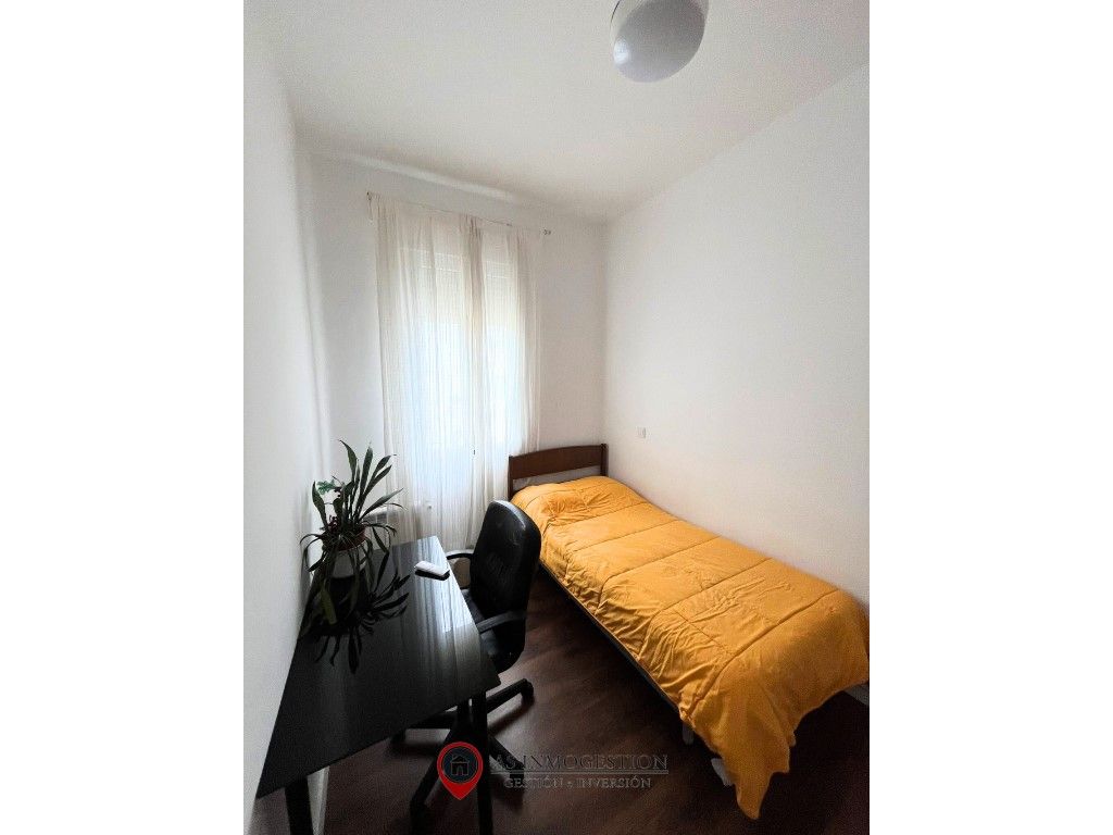 Piso para compartir en Calle Embajadores, Delicias, Arganzuela