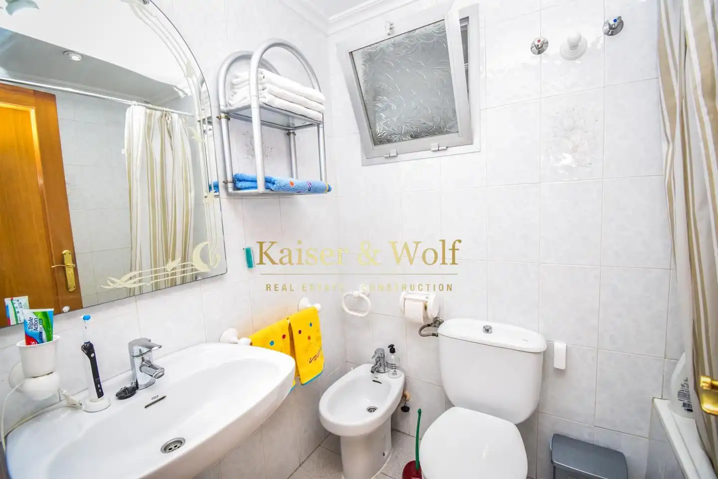 Bathroom of Flat for sale in Santa Pola  with Air Conditioner and Terrace