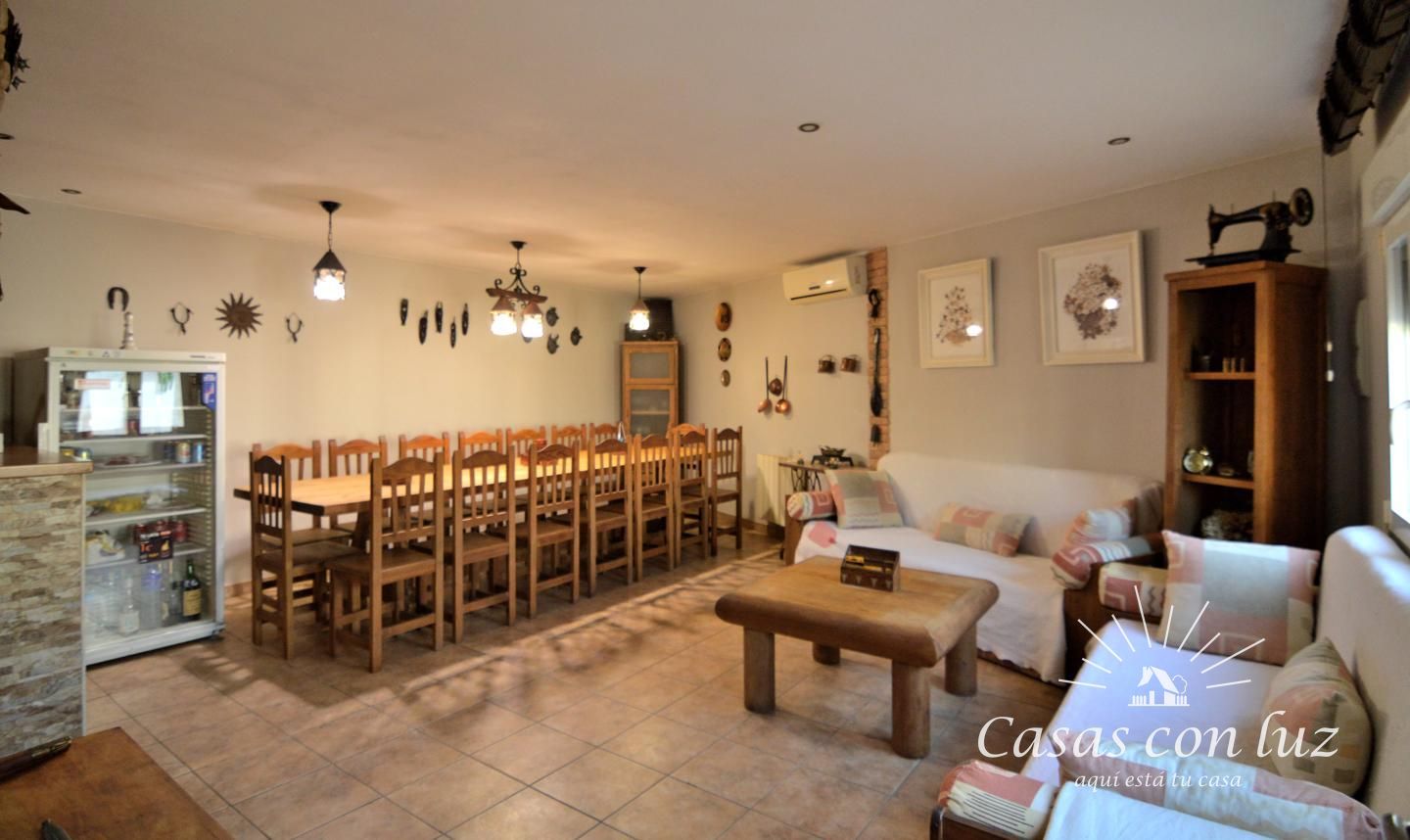 Menjador de Finca rústica de lloguer en  Zaragoza Capital amb Aire condicionat, Calefacció i Traster