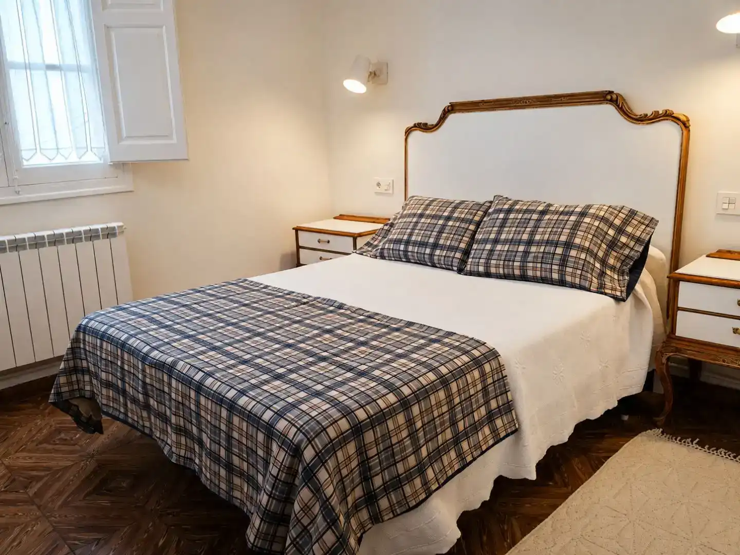 Habitación de Piso de alquiler en León Capital  con Amueblado