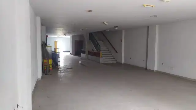Inmuebles singulares con ascensor en venta en Avenida de Pescia 53, imagen 4