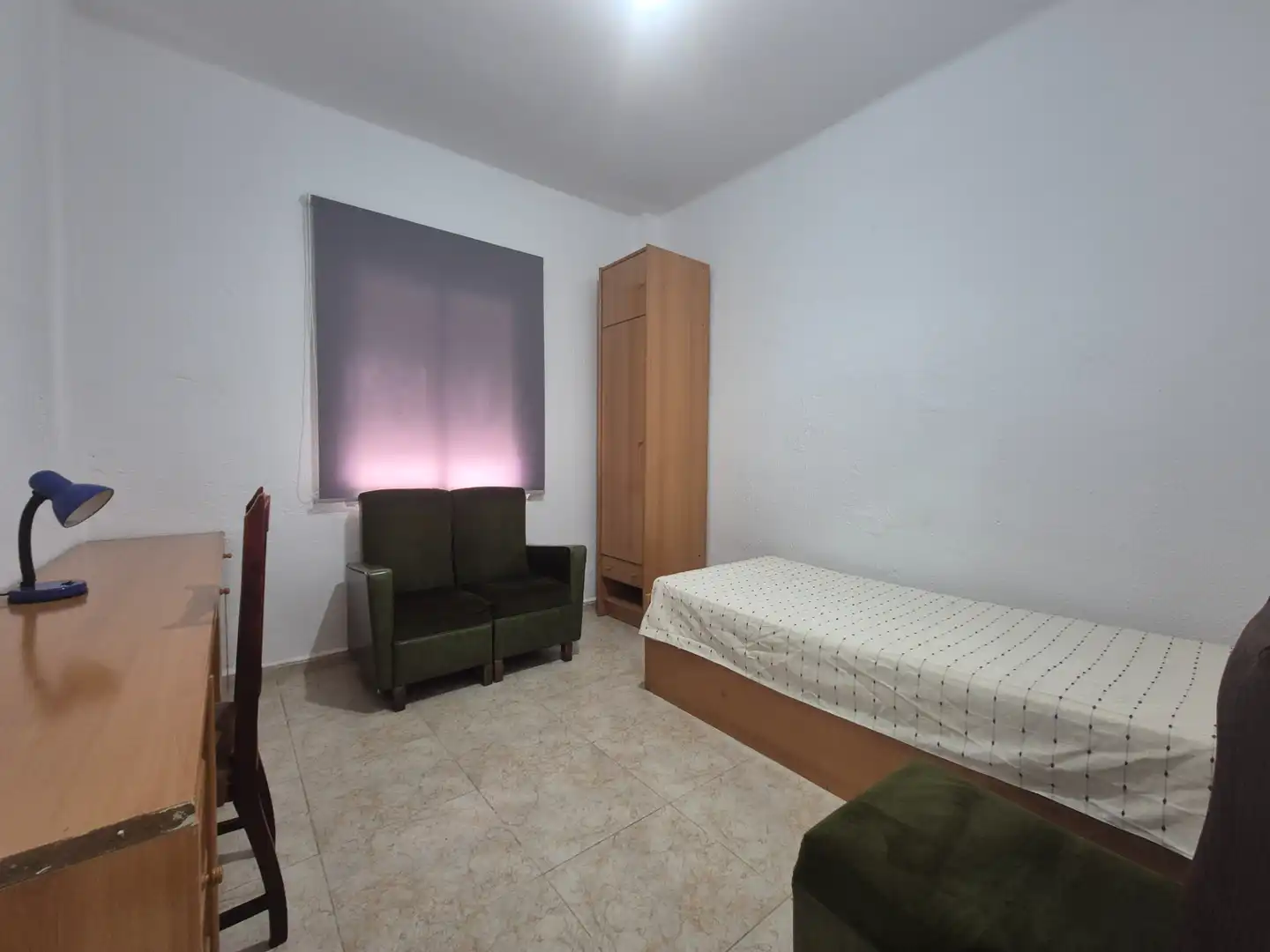 Habitación de Piso de alquiler en Badajoz con Aire acondicionado, Amueblado y Horno