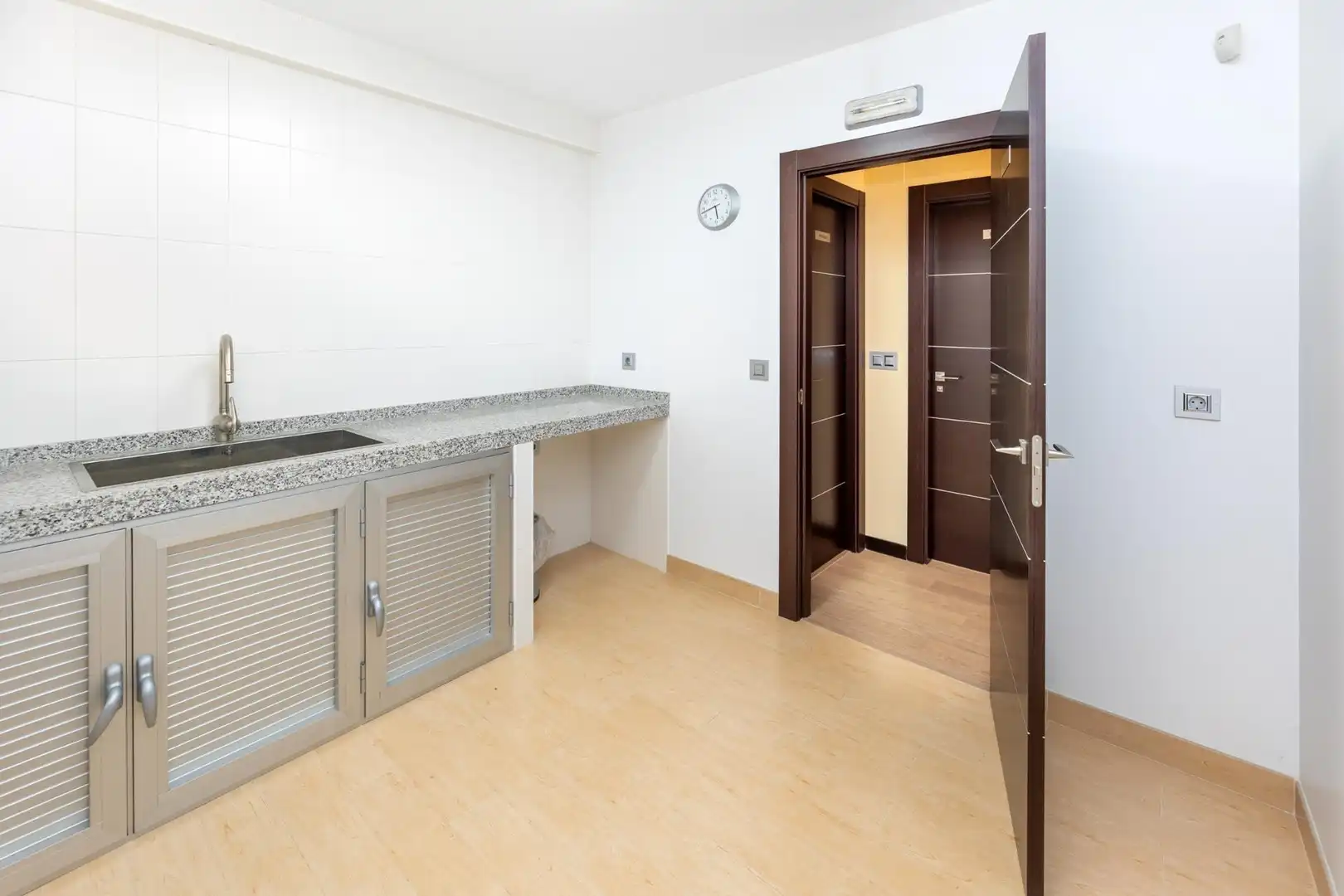 Business premises for sale in Calle Orone 7, imagen 10