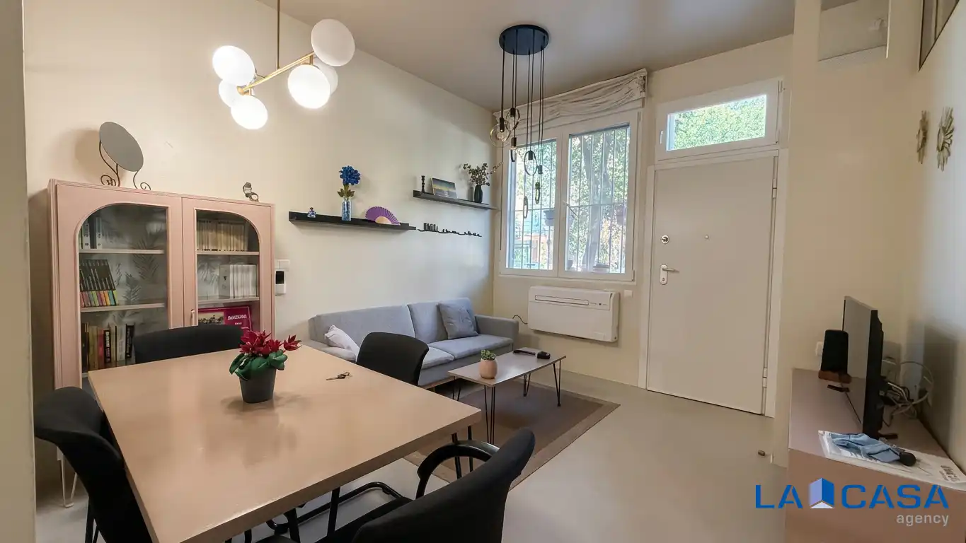 Sala d'estar de Planta baixa de lloguer en Madrid amb Calefacció