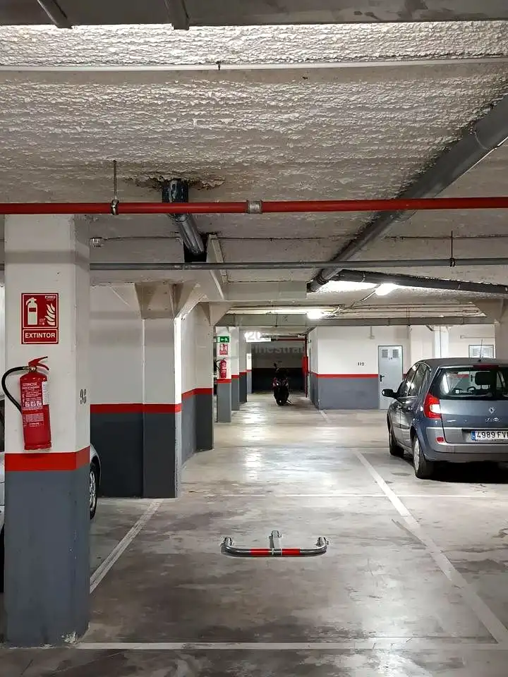 Parkplatz von Garage zum Verkauf in Villajoyosa / La Vila Joiosa