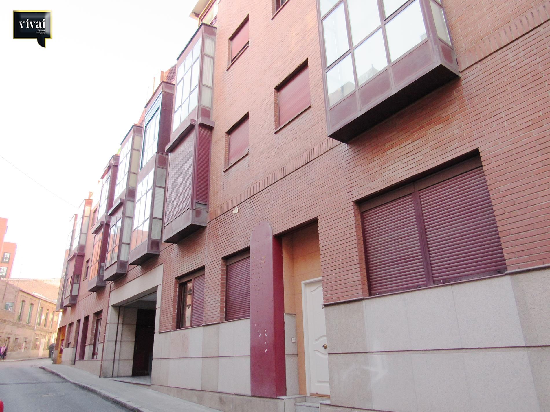 Vista exterior de Garatge en venda en  Madrid Capital