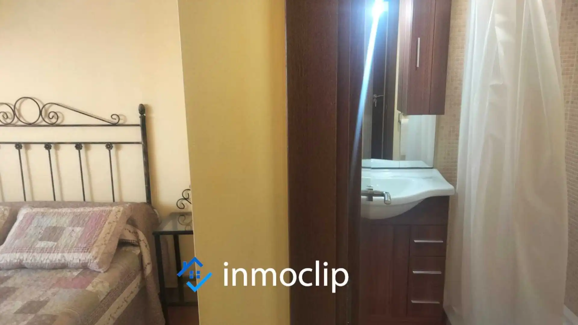 Bedroom of Buildings for sale in Puente del Congosto