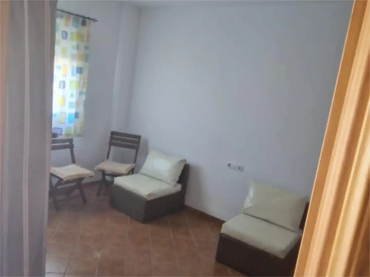 Sala d'estar de Pis en venda en Villanueva de Algaidas amb Jardí privat, Piscina i Moblat