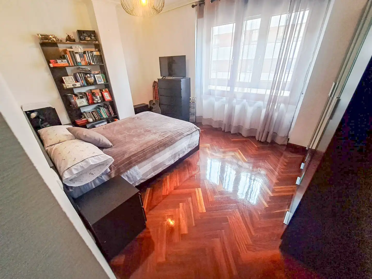 Habitación de Piso en venta en Burgos con Trastero