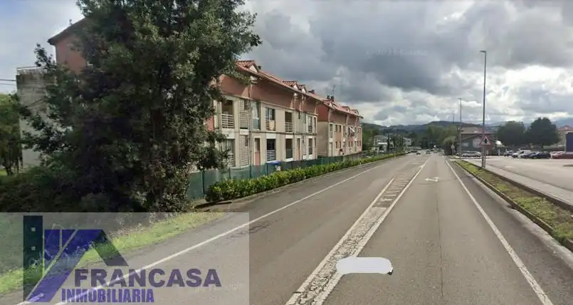 Vista exterior de Piso en venta en Entrambasaguas