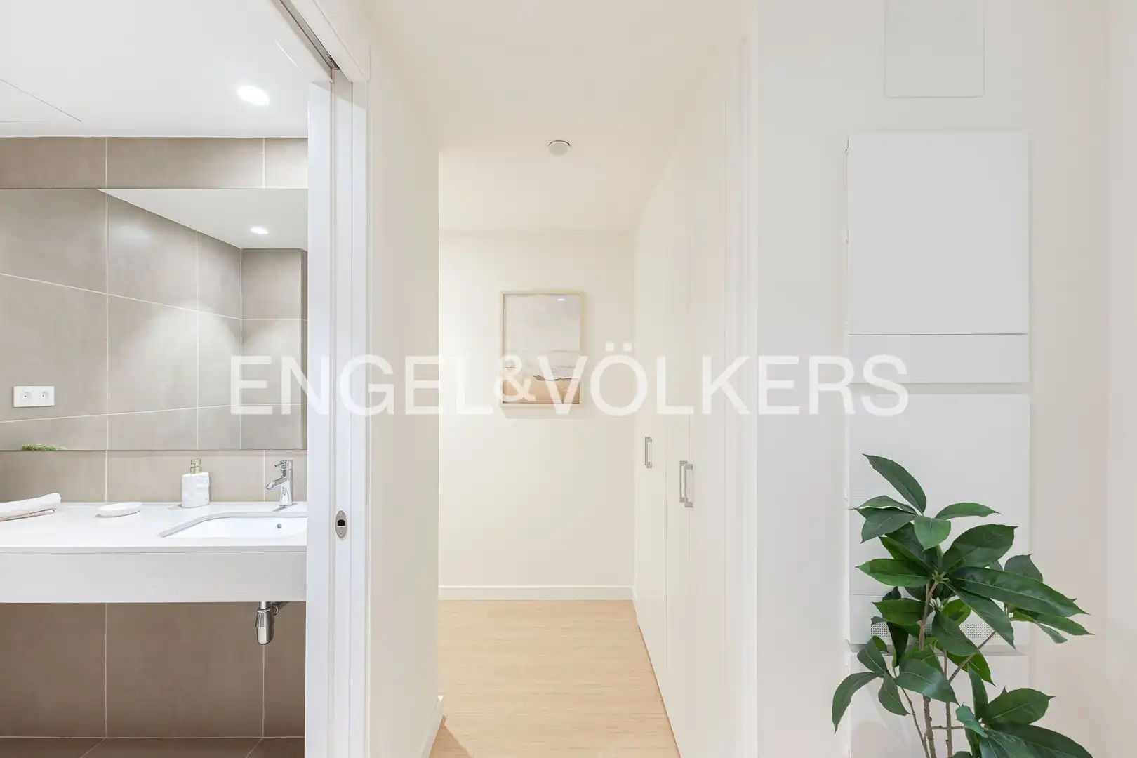 Flat for sale in Barcelona  with Air Conditioner, Heating and Parquet flooring