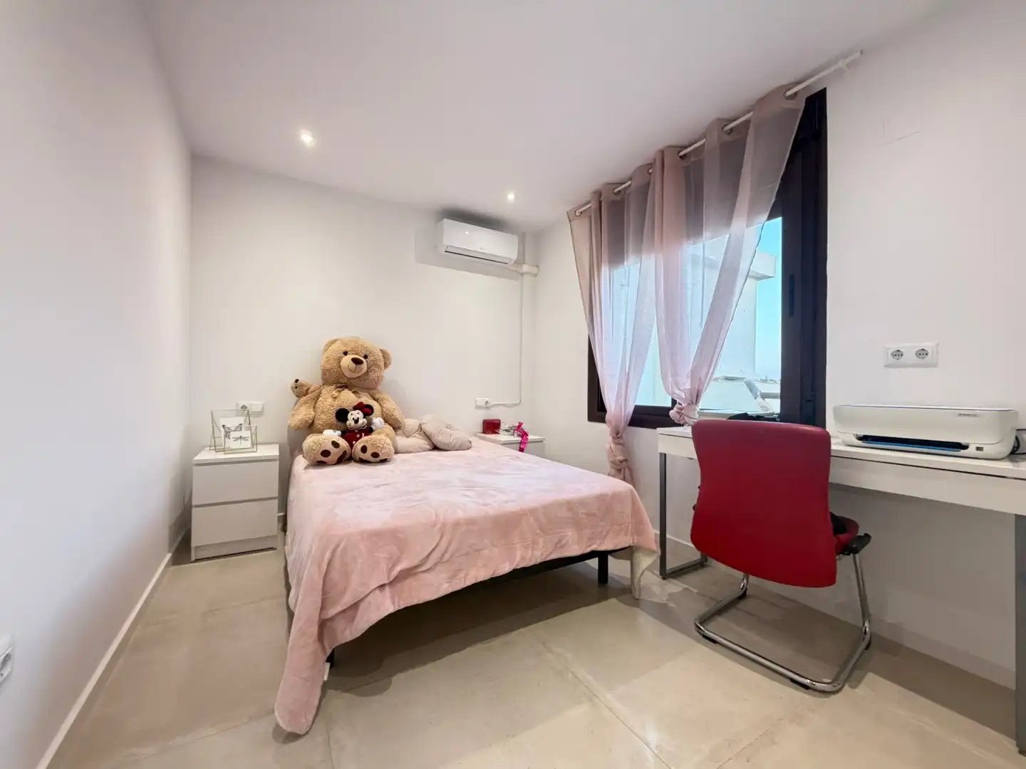 Habitación de Casa o chalet en venta en San Pedro del Pinatar con Aire acondicionado, Calefacción y Amueblado