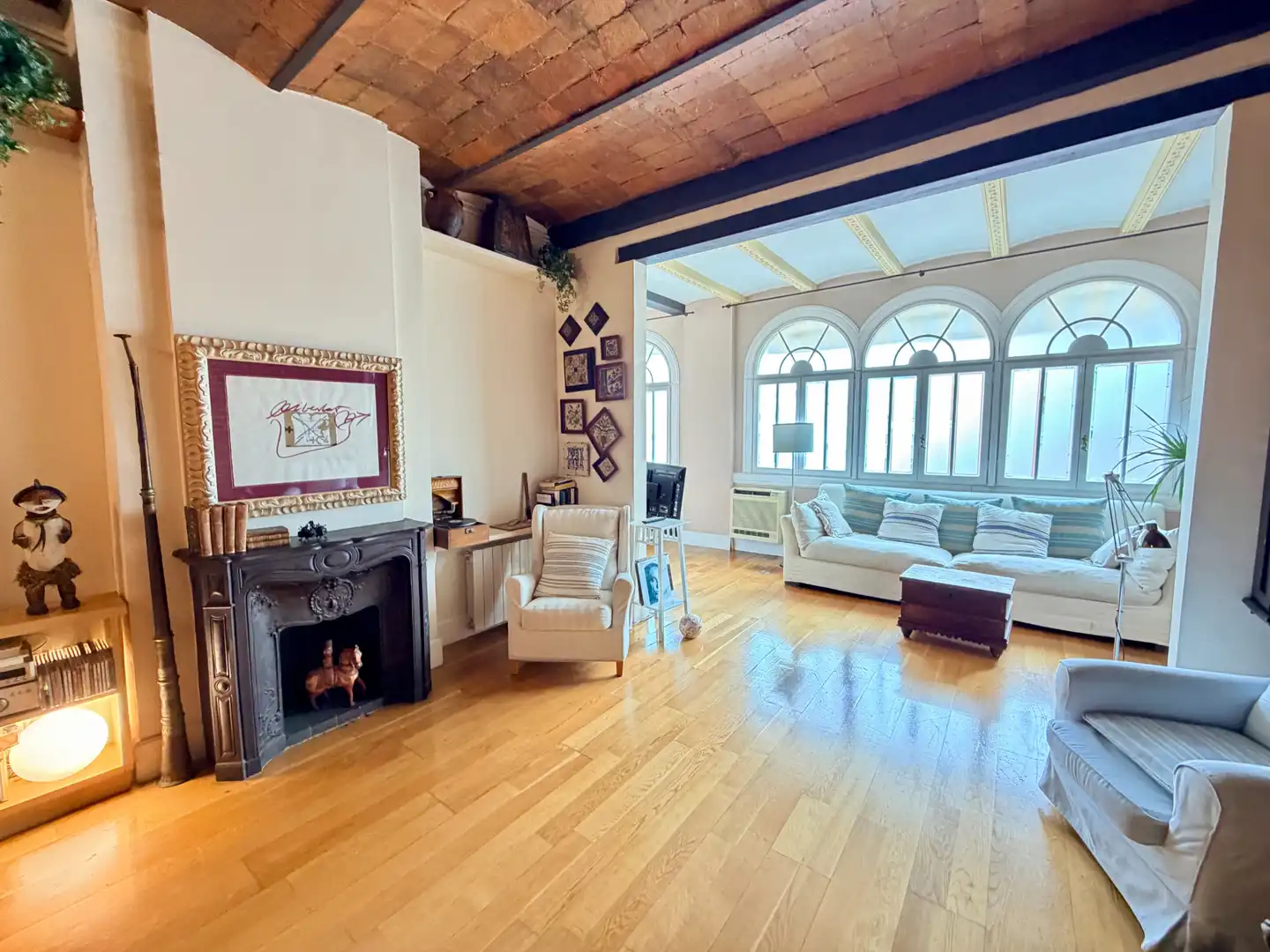 Sala d'estar de Àtic en venda en Barcelona amb Aire condicionat, Calefacció i Parquet